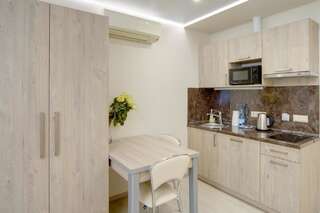 Отель Arena Summit Apart Hotel Киев Апартаменты-студио с гидромассажной ванной-24